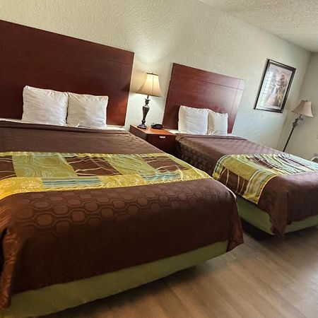 Hotel Bien Venido Pearsall المظهر الخارجي الصورة