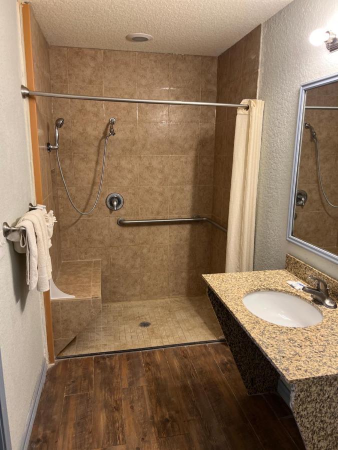 Hotel Bien Venido Pearsall المظهر الخارجي الصورة